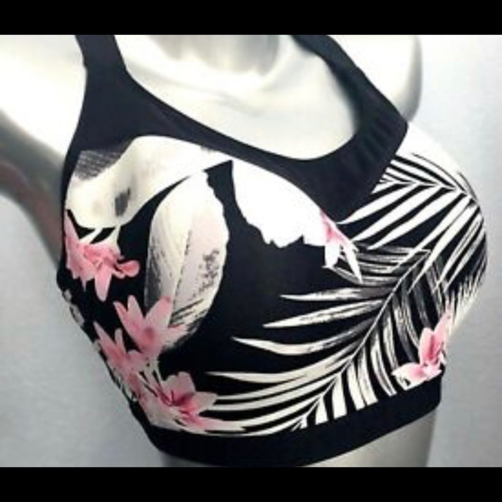 BRAND NEW VICTORIA SECRET SPORT BRA
